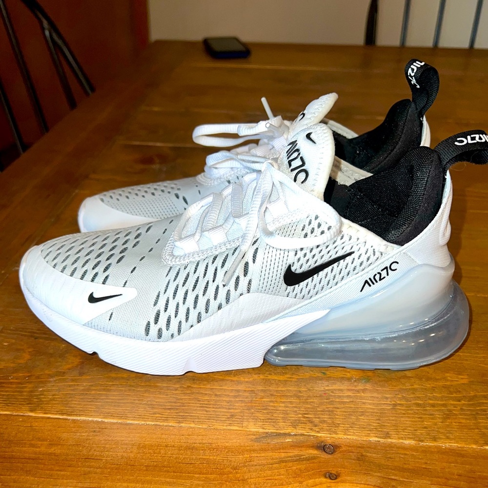 Women’s Nike Air Max 270